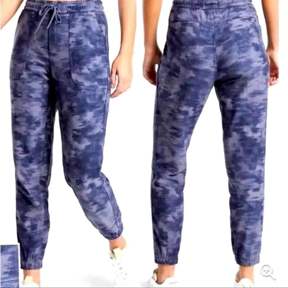 Athleta Pants - COPY - Athleta Farallon Tie Dye Inversion Print Joggers